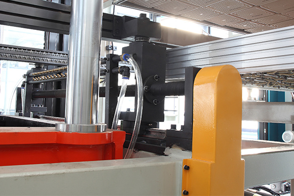 plastic cup thermoforming machine